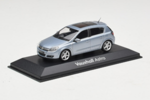 Opel Astra H Blue Metallic Minichamps 1:43 ASTRA004 Kov – obrázek 2 z 4