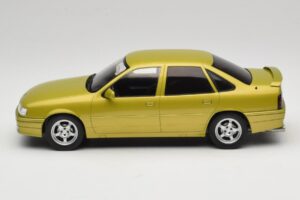 Opel Vectra A 2000 16V Žlutý MCG 1:18 MCG18463 Kov – obrázek 3 z 6