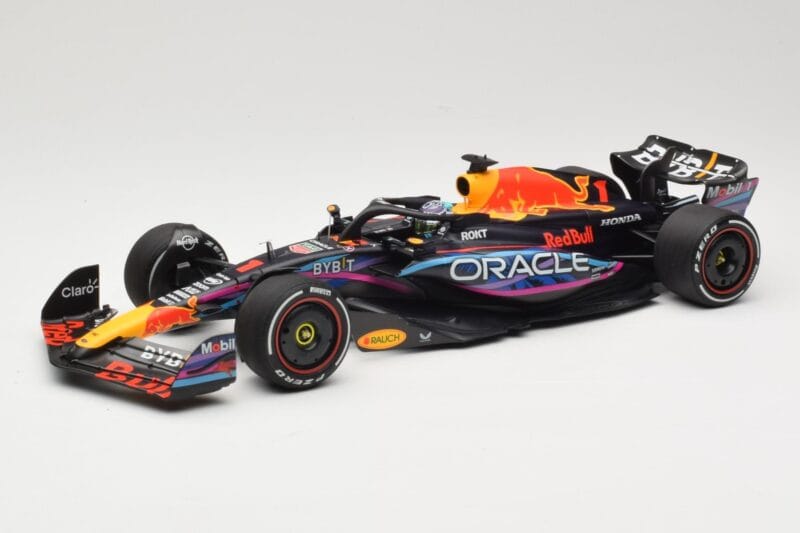 Oracle Red Bull Racing RB19 #1 M. Verstappen Winner Miami GP 2023 Minichamps 1:18 110230501 Kov