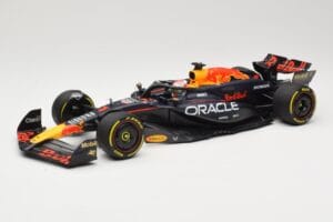 Red Bull Racing RB20 #1 M. Verstappen Winner China GP 2024 Minichamps 1:18 110240501 Kov