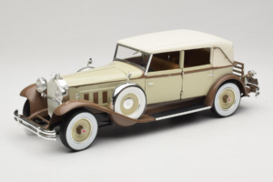 Packard Brewster Bílý Signature Models 1:18 PACKARD001 Kov
