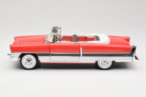 Packard Caribbean Kabriolet Červený American Mint 1:18 3042082 Kov – obrázek 4 z 8
