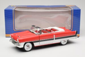 Packard Caribbean Kabriolet Červený American Mint 1:18 3042082 Kov – obrázek 8 z 8