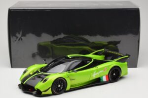 Pagani Huayra R Zelený LCD 1:18 LCD18012-GR Kov – obrázek 8 z 8