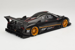 Pagani Zonda R Revolucion Carbon Fiber AUTOart 1:18 78261 Kov – obrázek 3 z 8