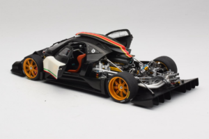 Pagani Zonda R Revolucion Bílý AUTOart 1:18 78262 Kov – obrázek 5 z 8