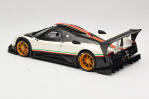 Pagani Zonda R Revolucion Bílý AUTOart 1:18 78262 Kov – obrázek 7 z 8