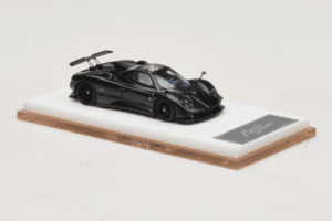 Pagani Zonda Tricolore Exposed Carbon Henson & Heaven 1:64 PZTEC01 Kov – obrázek 4 z 7