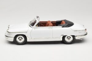 Panhard PL17 Kabriolet Bílý Solido 1:18 8174 Kov – obrázek 4 z 8