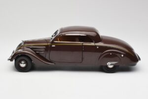 Peugeot 402 Eclipse Čokoládová Norev 1:18 184873 Kov – obrázek 5 z 12