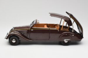 Peugeot 402 Eclipse Čokoládová Norev 1:18 184873 Kov – obrázek 6 z 12