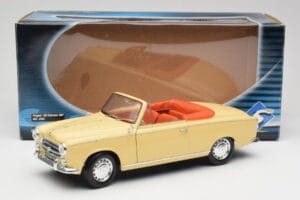Peugeot 403 Kabriolet Písková Žlutá Solido 1:18 8165 Kov – obrázek 8 z 8