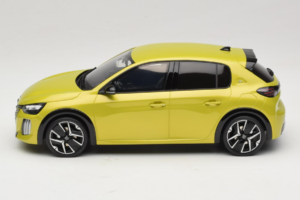 Peugeot E-208 GT Jaune Agueda Otto 1:18 OT1164 Pryskyřice – obrázek 3 z 6
