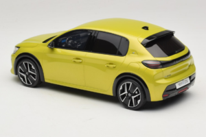 Peugeot E-208 GT Jaune Agueda Otto 1:18 OT1164 Pryskyřice – obrázek 5 z 6