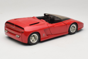 Pininfarina Mythos Červený Revell 1:18 8806 Kov – obrázek 3 z 8