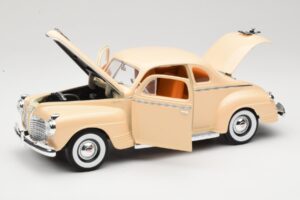 Plymouth Coupe Béžový Road Signature 1:18 92398 Kov – obrázek 2 z 8
