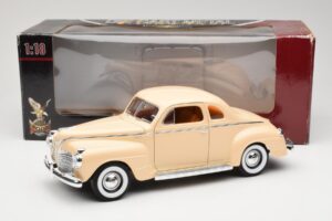 Plymouth Coupe Béžový Road Signature 1:18 92398 Kov – obrázek 8 z 8