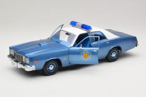 Plymouth Fury Police Pursuit Smokey and the Bandit GreenLight 1:18 19044 Kov – obrázek 2 z 8