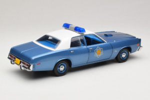 Plymouth Fury Police Pursuit Smokey and the Bandit GreenLight 1:18 19044 Kov – obrázek 3 z 8