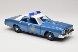 Plymouth Fury Police Pursuit Smokey and the Bandit GreenLight 1:18 19044 Kov – obrázek 6 z 8