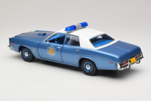 Plymouth Fury Police Pursuit Smokey and the Bandit GreenLight 1:18 19044 Kov – obrázek 7 z 8