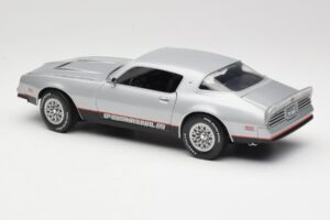 Pontiac Firebird Formula Stříbrný ERTL 1:18 33514 Kov – obrázek 7 z 8
