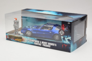 Pontiac Firebird Pennywise With Figure Jada 1:24 31118 Kov – obrázek 3 z 3