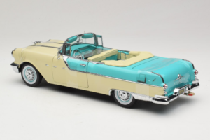 Pontiac Star Chief I Love Lucy Nautilus Blue Bílý Sun Star 1:18 5057 Kov – obrázek 6 z 7