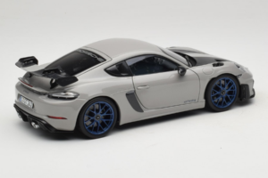 Porsche 718 Cayman 982 GT4 RS Weissach Package Chalk Norev 1:18 187253 Kov – obrázek 2 z 8