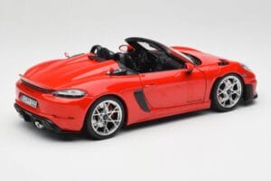 Porsche 718 Spyder RS Guards Red Norev 1:18 187271 Kov – obrázek 3 z 8