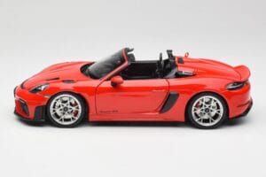 Porsche 718 Spyder RS Guards Red Norev 1:18 187271 Kov – obrázek 4 z 8