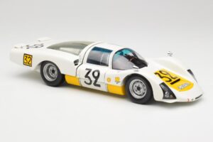 Porsche 906LH #32 Porsche System Engineering G. Schutz / P. De Klerk 24 Hours of Le Mans 1966 Minichamps 1:18 100666132 Kov – obrázek 6 z 8