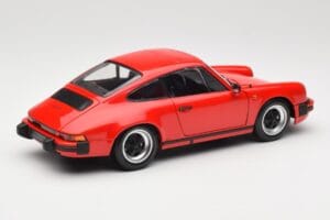 Porsche 911 930 Carrera 3.2 Guards Red Minichamps 1:18 100063021 Kov – obrázek 3 z 8