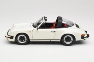 Porsche 911 930 Carrera Targa 3.2 Grand Prix White Minichamps 1:18 100063062 Kov – obrázek 4 z 8