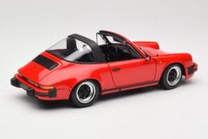 Porsche 911 930 Carrera Targa 3.2 Guards Red Minichamps 1:18 100063061 Kov – obrázek 4 z 9