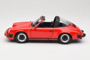 Porsche 911 930 Carrera Targa 3.2 Guards Red Minichamps 1:18 100063061 Kov – obrázek 5 z 9
