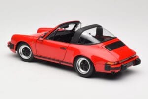 Porsche 911 930 Carrera Targa 3.2 Guards Red Minichamps 1:18 100063061 Kov – obrázek 8 z 9