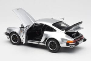 Porsche 911 930 Turbo 3.3 Stříbrný Norev 1:18 187574 Kov – obrázek 5 z 8