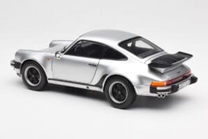 Porsche 911 930 Turbo 3.3 Stříbrný Norev 1:18 187574 Kov – obrázek 7 z 8