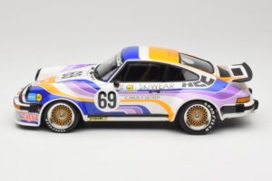 Porsche 911 934 Schiller Racing Team #69 R. Haldi / H. Vetsch 24 Hours of Le Mans 1976 Minichamps 1:18 155766469 Kov – obrázek 3 z 6