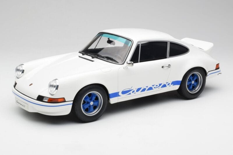 Porsche 911 2.7 RS Grand Prix Bílý GT Spirit 1:12 GT921 Pryskyřice