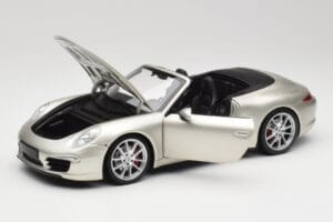 Porsche 911 991 Carrera S Kabriolet GT Stříbrný Metalíza Minichamps 1:18 100061030 Kov – obrázek 2 z 8