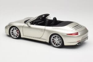 Porsche 911 991 Carrera S Kabriolet GT Stříbrný Metalíza Minichamps 1:18 100061030 Kov – obrázek 7 z 8