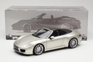 Porsche 911 991 Carrera S Kabriolet GT Stříbrný Metalíza Minichamps 1:18 100061030 Kov – obrázek 8 z 8