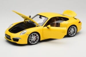Porsche 911 991 Carrera S Racing Yellow Minichamps 1:18 100061021 Kov – obrázek 2 z 8