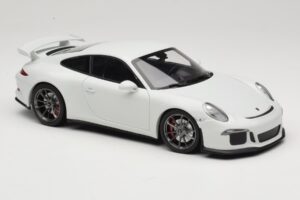 Porsche 911 991 GT3 Bílý Se Stříbrnými Koly Minichamps 1:18 113062721 Kov – obrázek 6 z 8