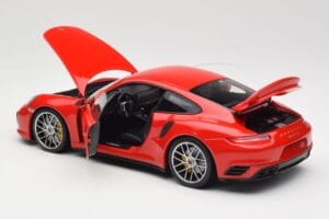 Porsche 911 991 Turbo S Guards Red Minichamps 1:18 110067122 Kov – obrázek 5 z 8