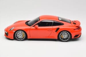 Porsche 911 991 Turbo S Lava Orange Minichamps 1:18 110067120 Kov – obrázek 4 z 8