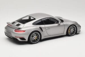 Porsche 911 991 Turbo S Stříbrný Minichamps 1:18 113067126 Kov – obrázek 3 z 8