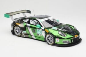 Porsche 911 991.1 GT3 R #540 Black Swan Racing P. Long / T. Pilgrim 24h Daytona 2016 Minichamps 1:18 155166540 Kov – obrázek 4 z 6